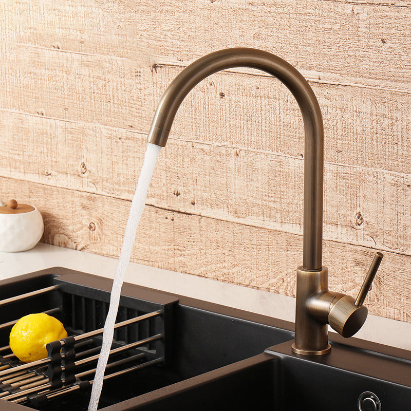 Torneira de Cozinha em Latão com Acabamento em Bronze Antigo e Alavanca Única