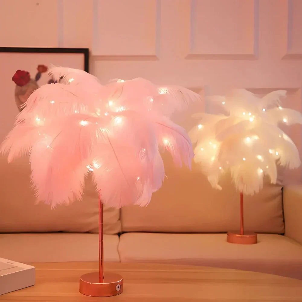 Aurora Feather-lampe – Elegant mykt lys for hjem og dekor