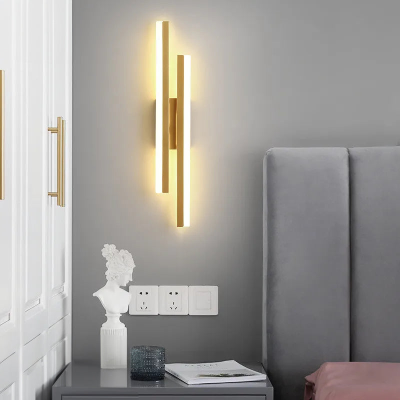 LumiGlow Moderne LED Vegglampe: Elegant Minimalistisk Lampe for Korridorer og Stuer