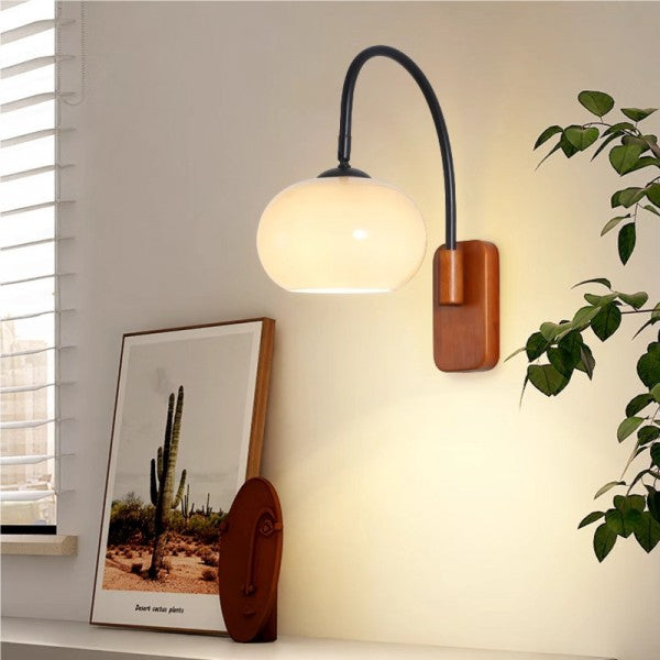 Bauhaus Persimmon drehbare Glas-Wandlampe