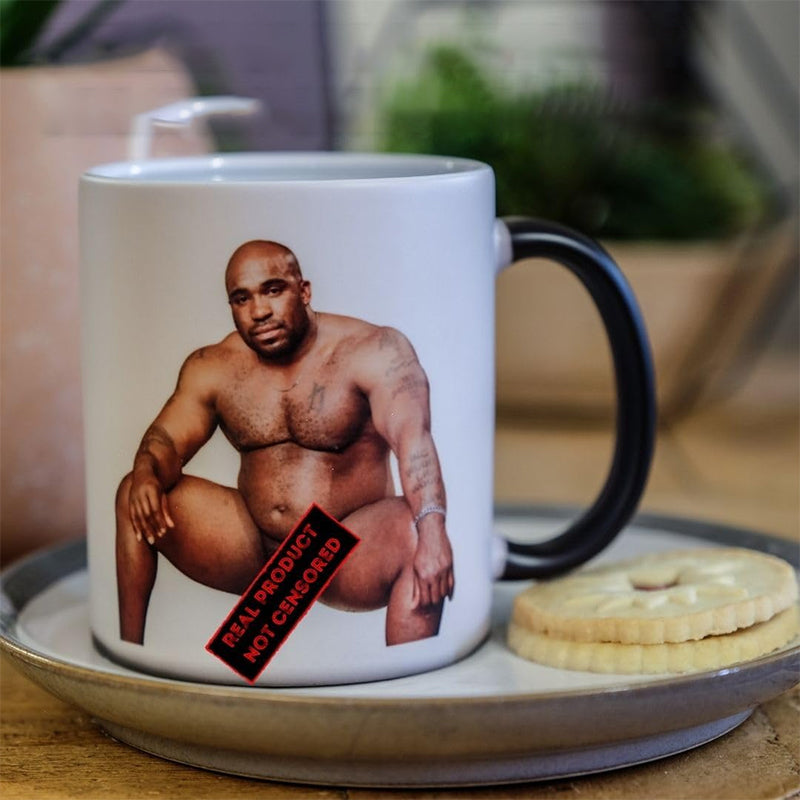 Pár hrníčků měnících barvu