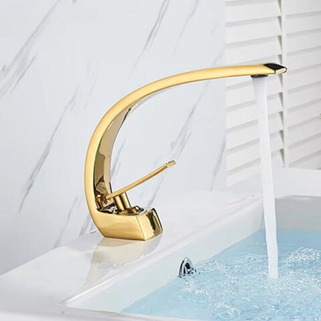 Aquatap - Robinet élégant avec un écoulement d'eau fluide