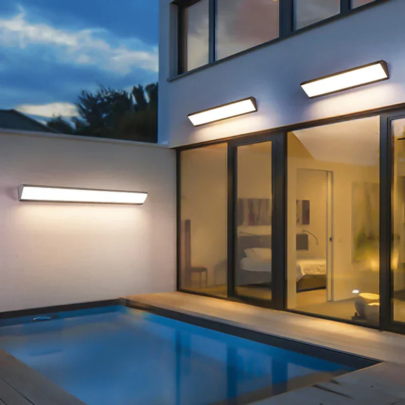 PatioGlow - Vodotěsné LED nástěnné svítidlo