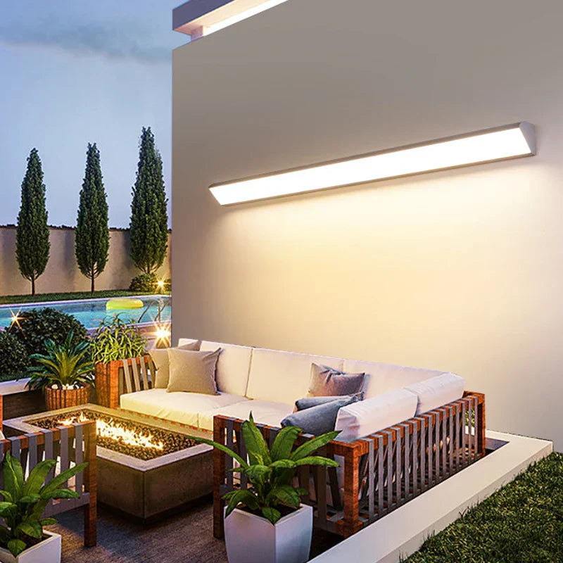 PatioGlow - Vodotěsné LED nástěnné svítidlo