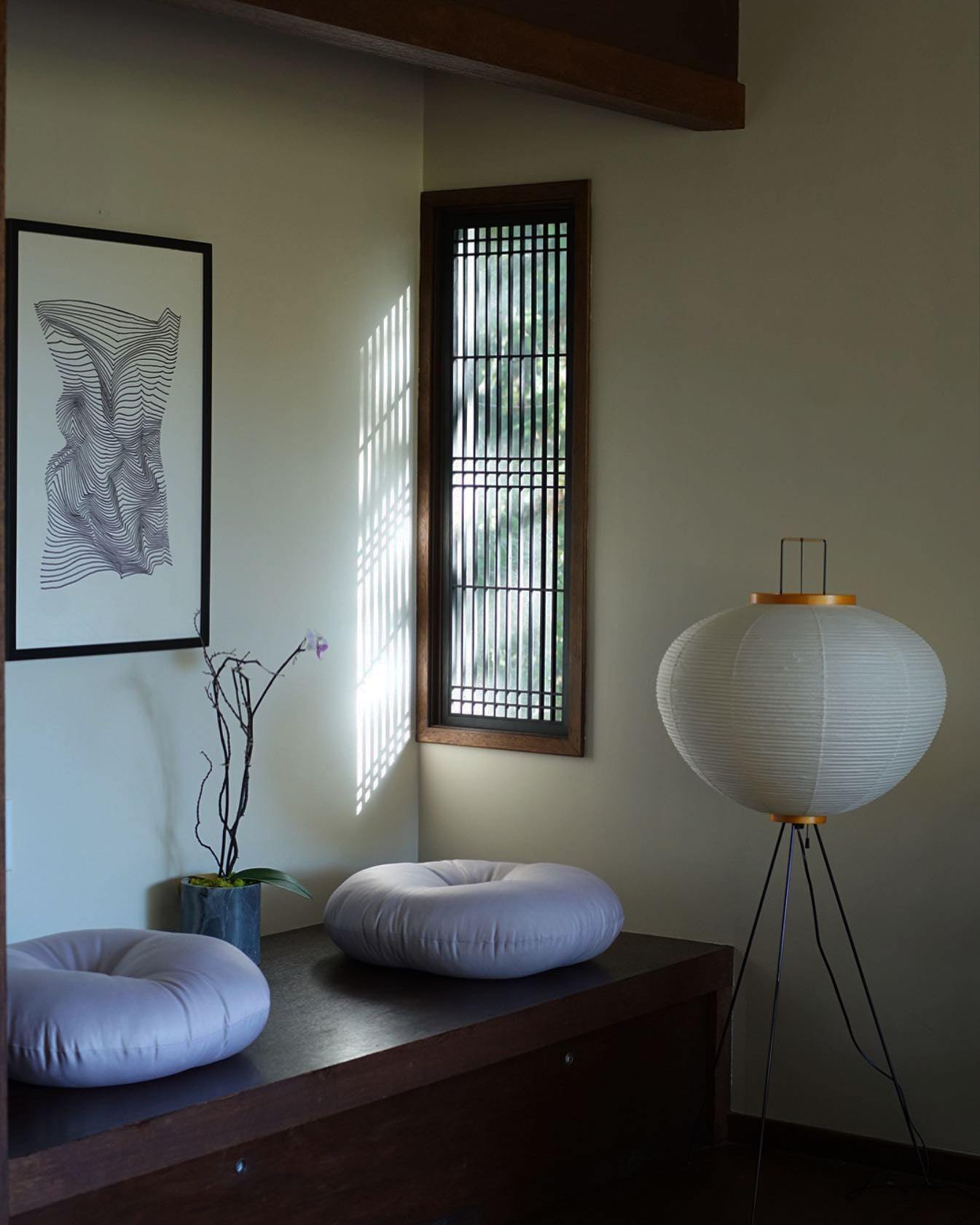 Hikaru – Rice Paper Floor Lamp
