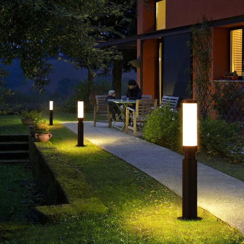 Lampe sur pied étanche en bois