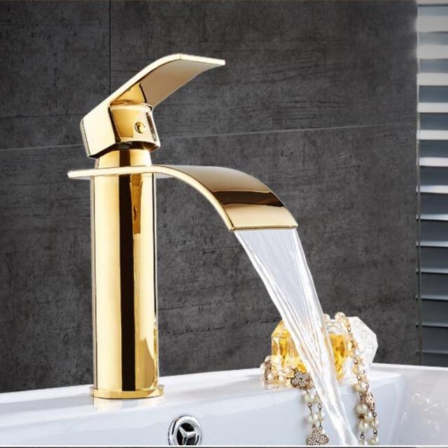 Robinet de salle de bain de luxe cascade en laiton doré et blanc - Robinet de lavabo contemporain à montage sur plage avec poignée unique