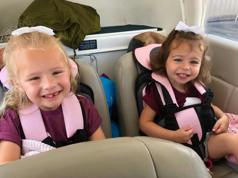 Jimmy Der ultimative Kindersitz für Reisen