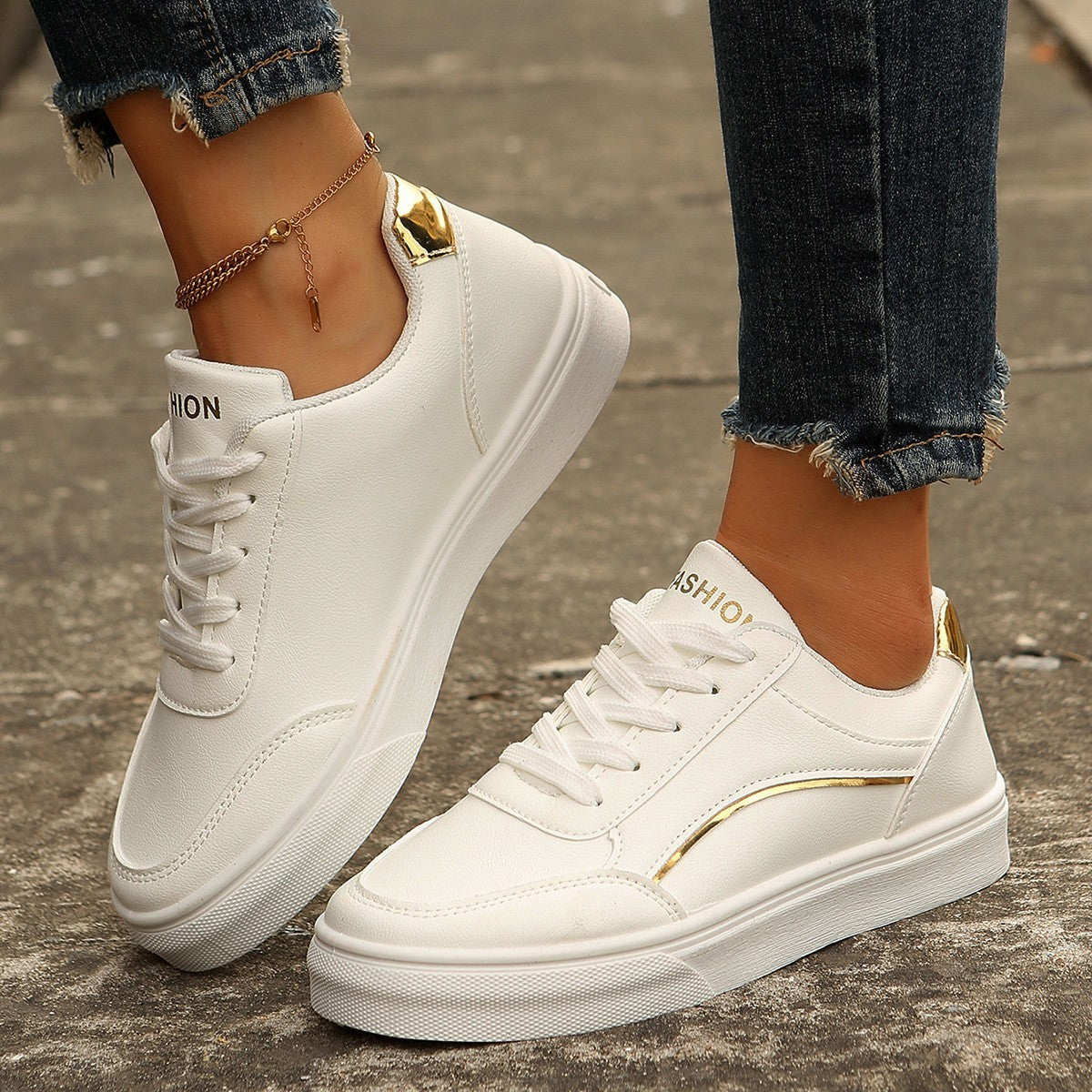 SNEAKERS NOIRES CHIC & TENDANCE