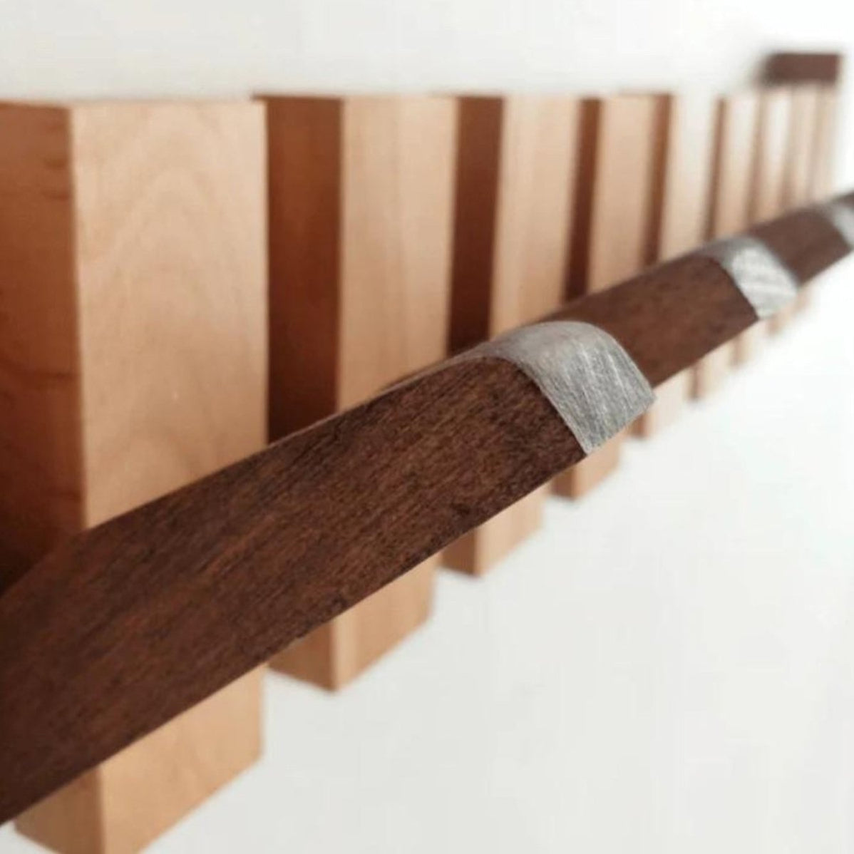 Luxus Wandmontierte Holz-Garderobe – Klavier-Design Flur-Organizer für Schlüssel, Hüte & Mäntel